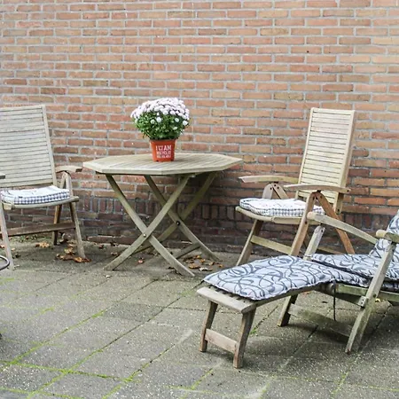 T Botteltje *